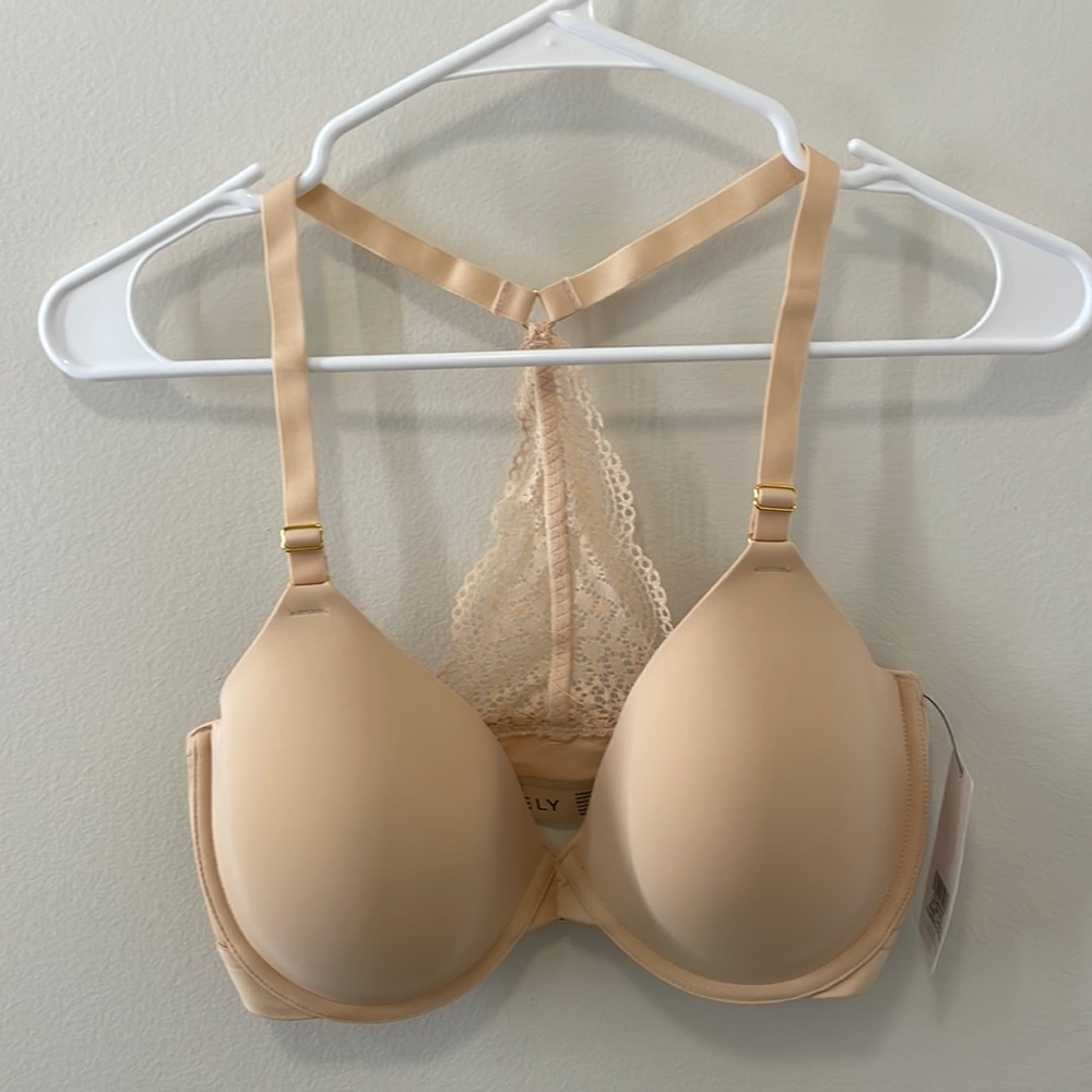 Lively NWT front close nude bra w/lace detail 34DD